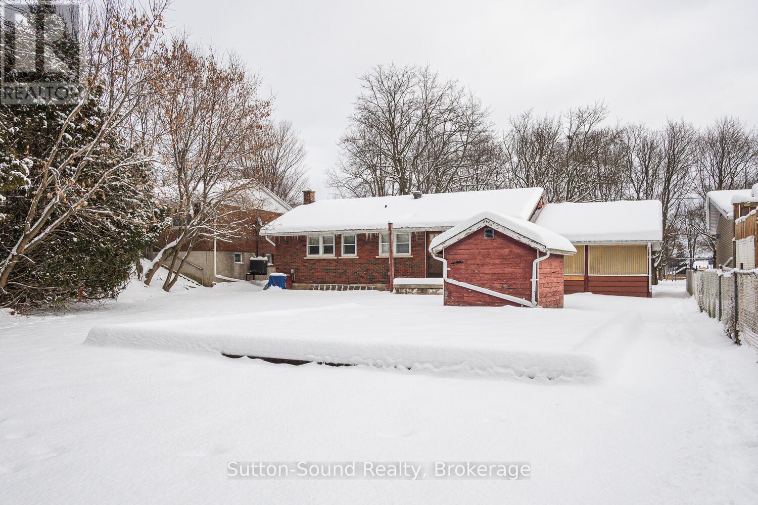 2220 5Th Avenue W, Owen Sound, ON - Outdoor