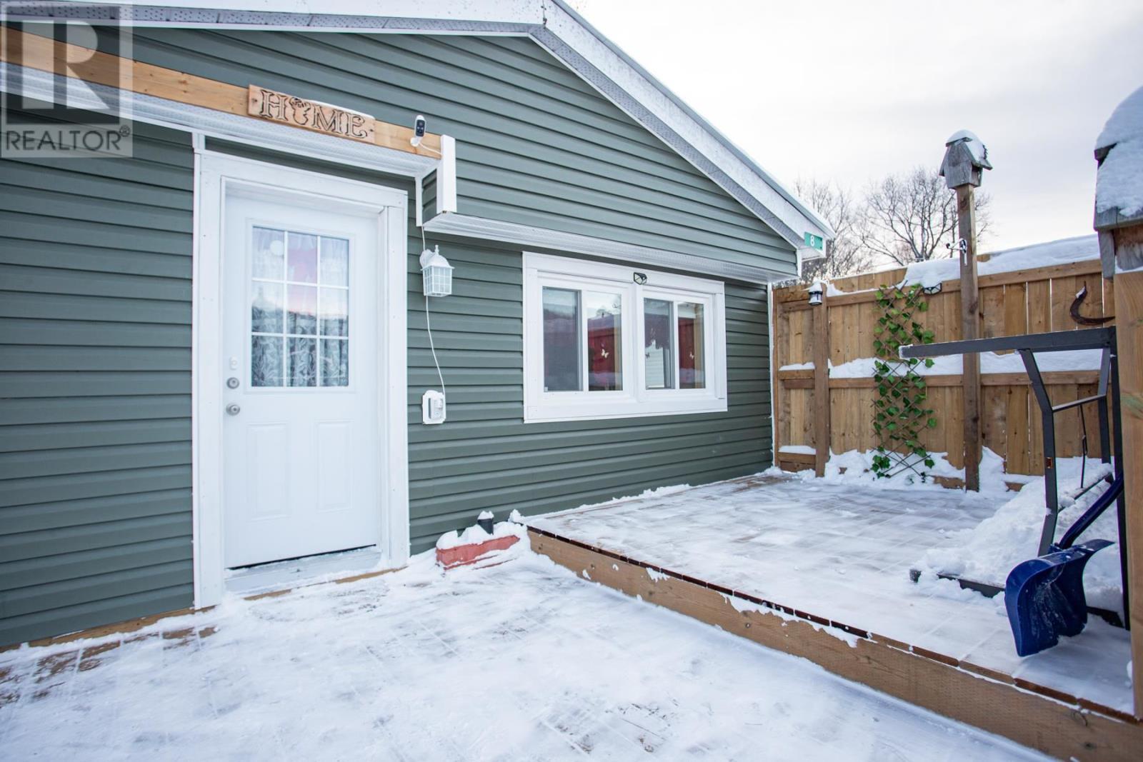 8 Wildwood Dr, Heyden, ON - Outdoor