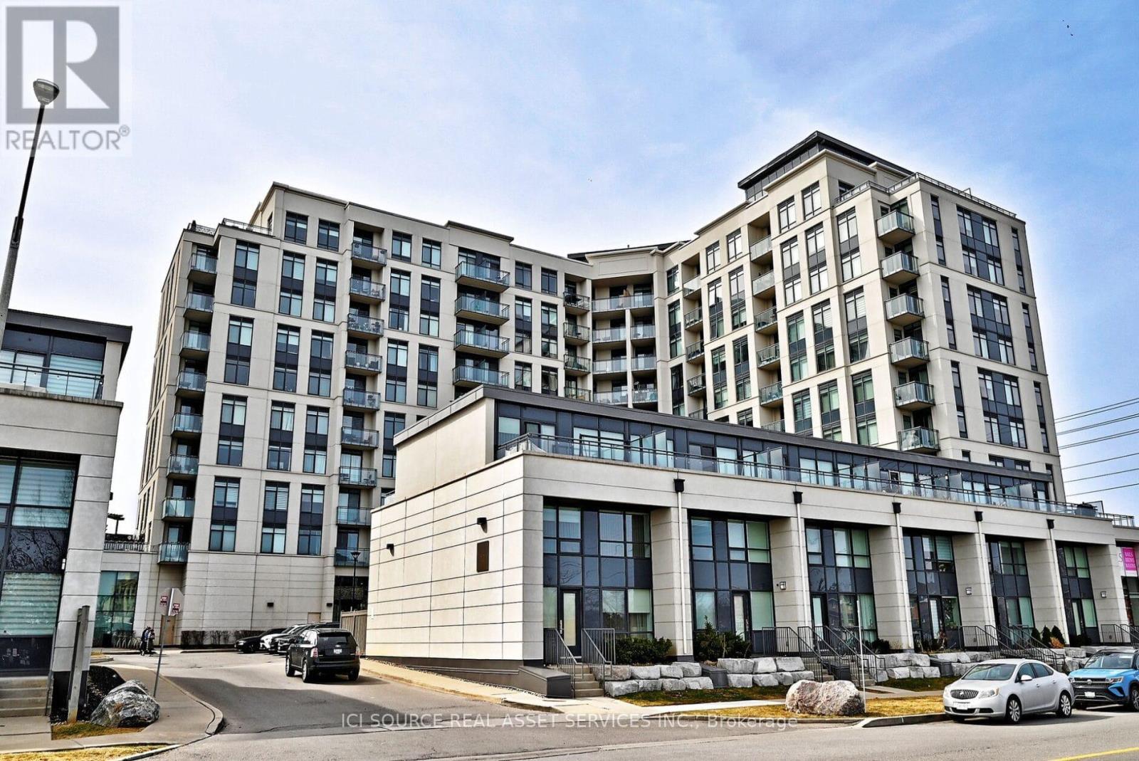 919 - 12 Woodstream Boulevard, Vaughan, ON - Outdoor With Balcony With Facade