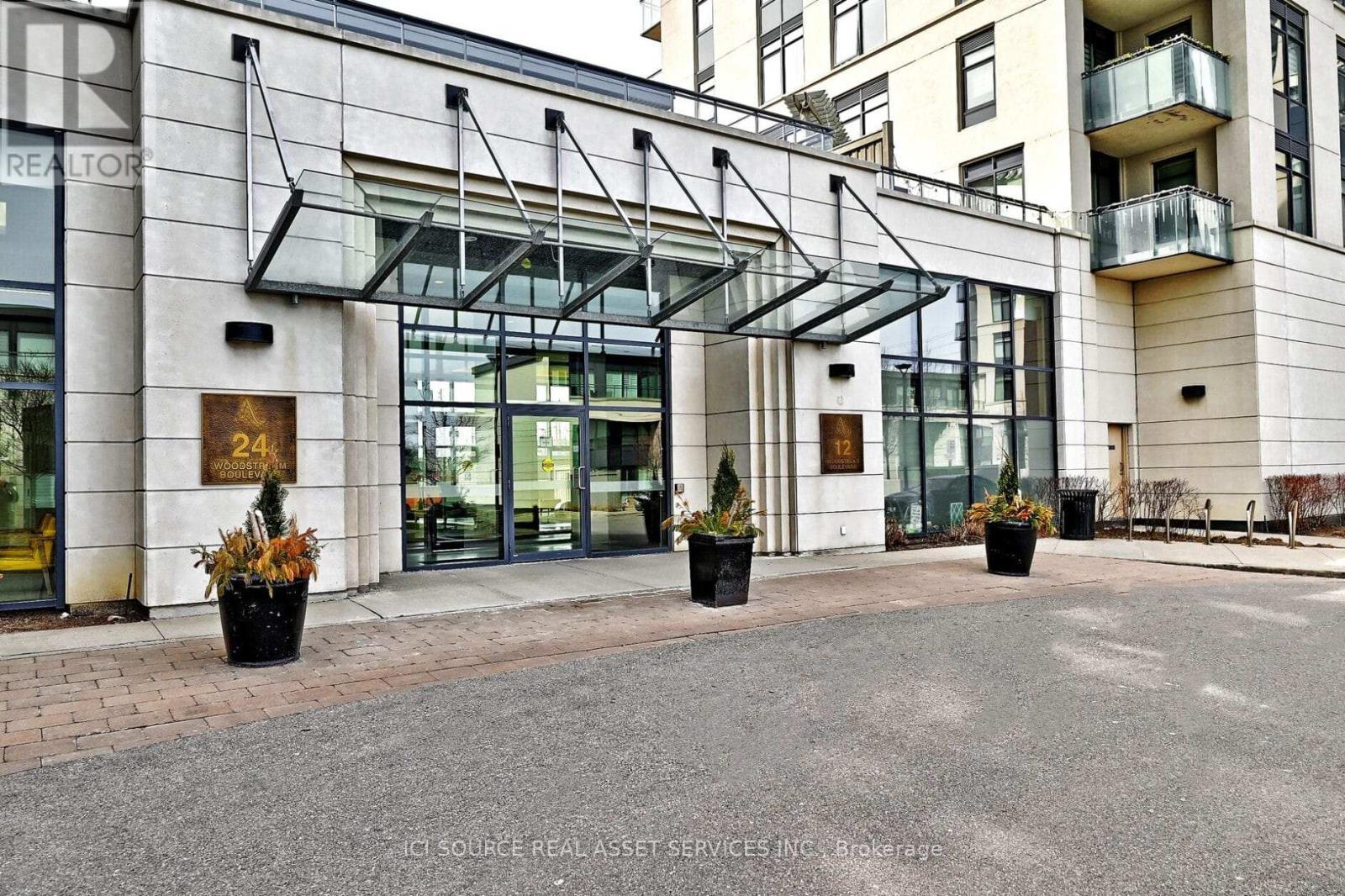 919 - 12 Woodstream Boulevard, Vaughan, ON - Outdoor With Balcony