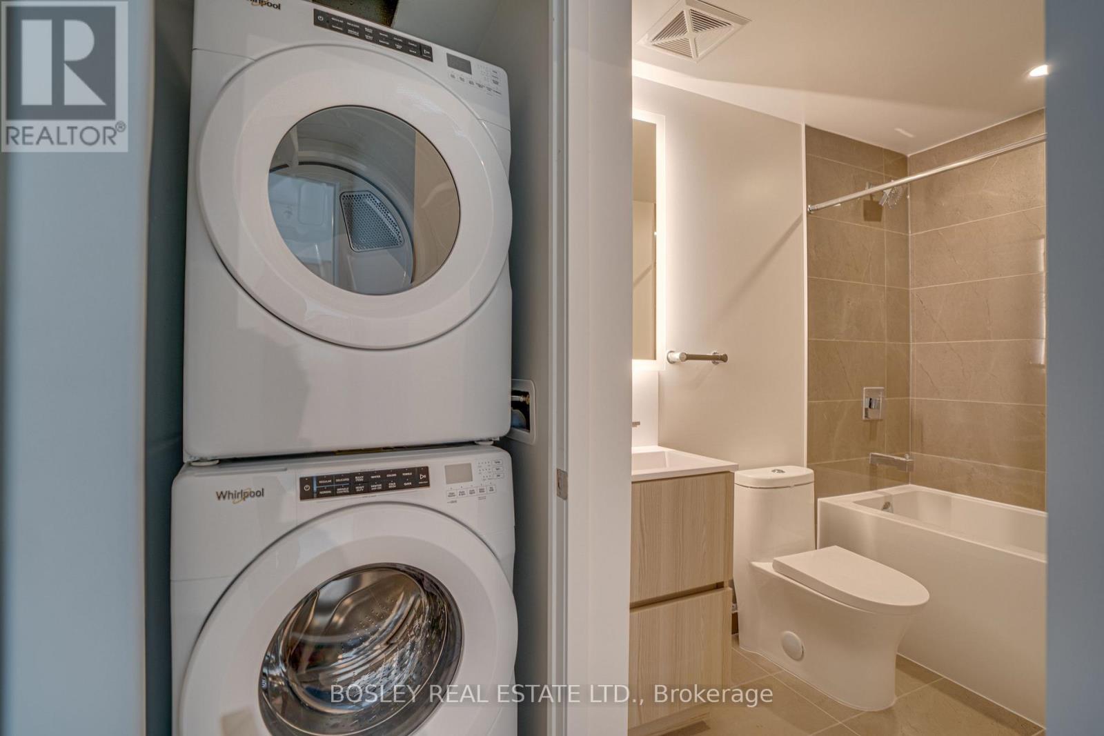Ensuite laundry - 414 - 251 Masonry Way, Mississauga, ON - Indoor Photo Showing Laundry Room
