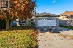 14 DUNTON Lane Paris, ON N3L 4E2
