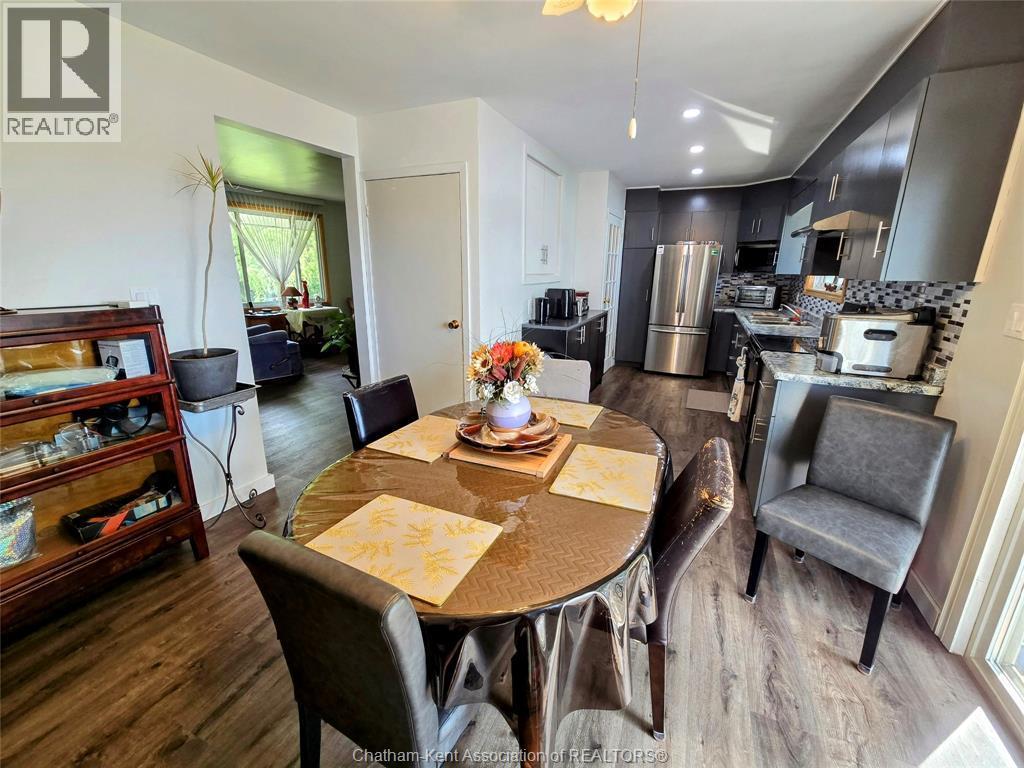 7098 Eighth Line, Raleigh Township, ON - Indoor Photo Showing Dining Room