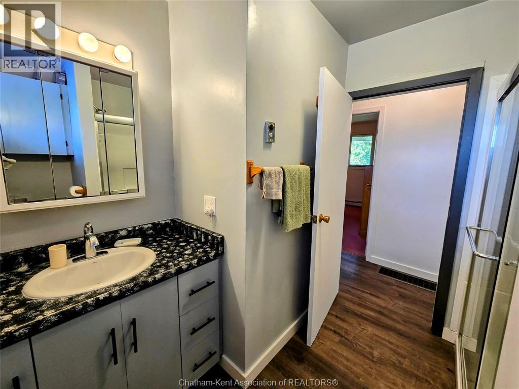7098 Eighth Line, Raleigh Township, ON - Indoor Photo Showing Bathroom