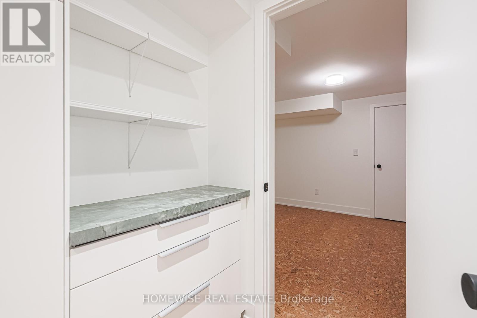 83 Clinton Street, Toronto, ON - Indoor