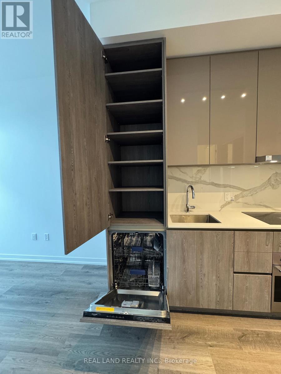 3603 - 8 Interchange Way, Vaughan, ON