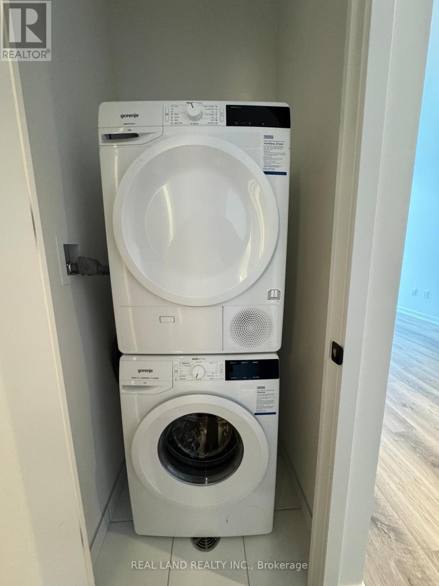 3603 - 8 Interchange Way, Vaughan, ON