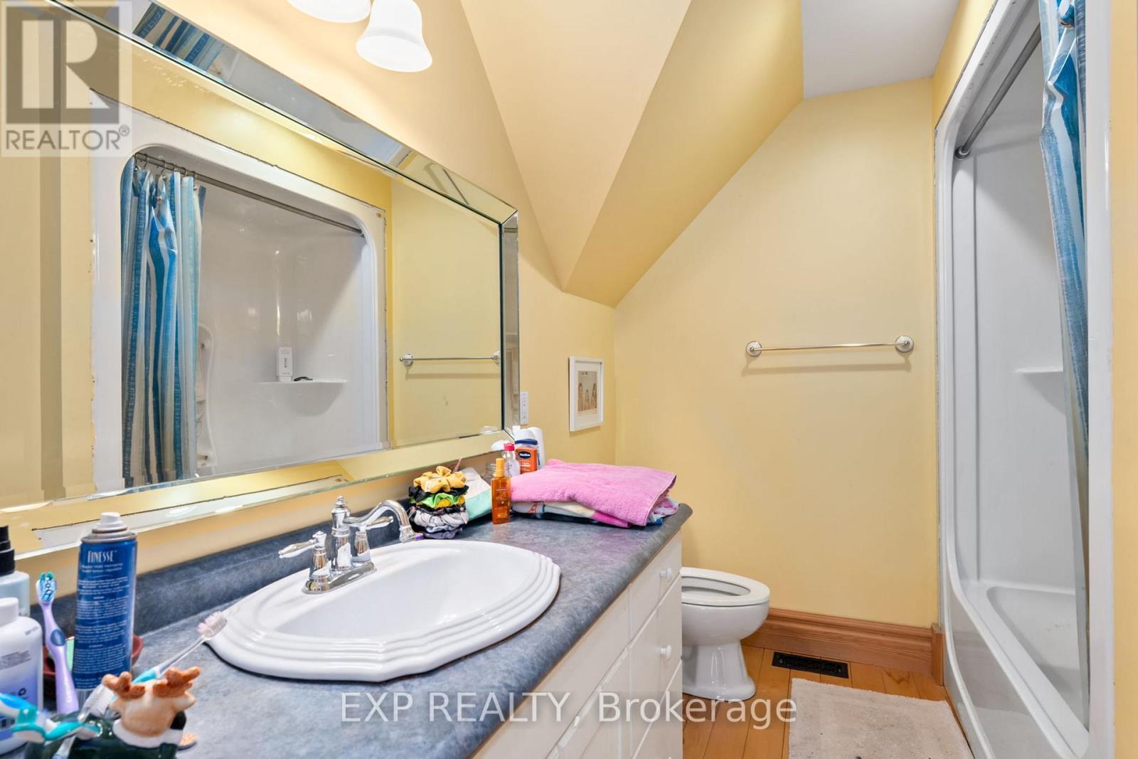 Full Bathroom - 8923 Morning Glory Road, Georgina, ON