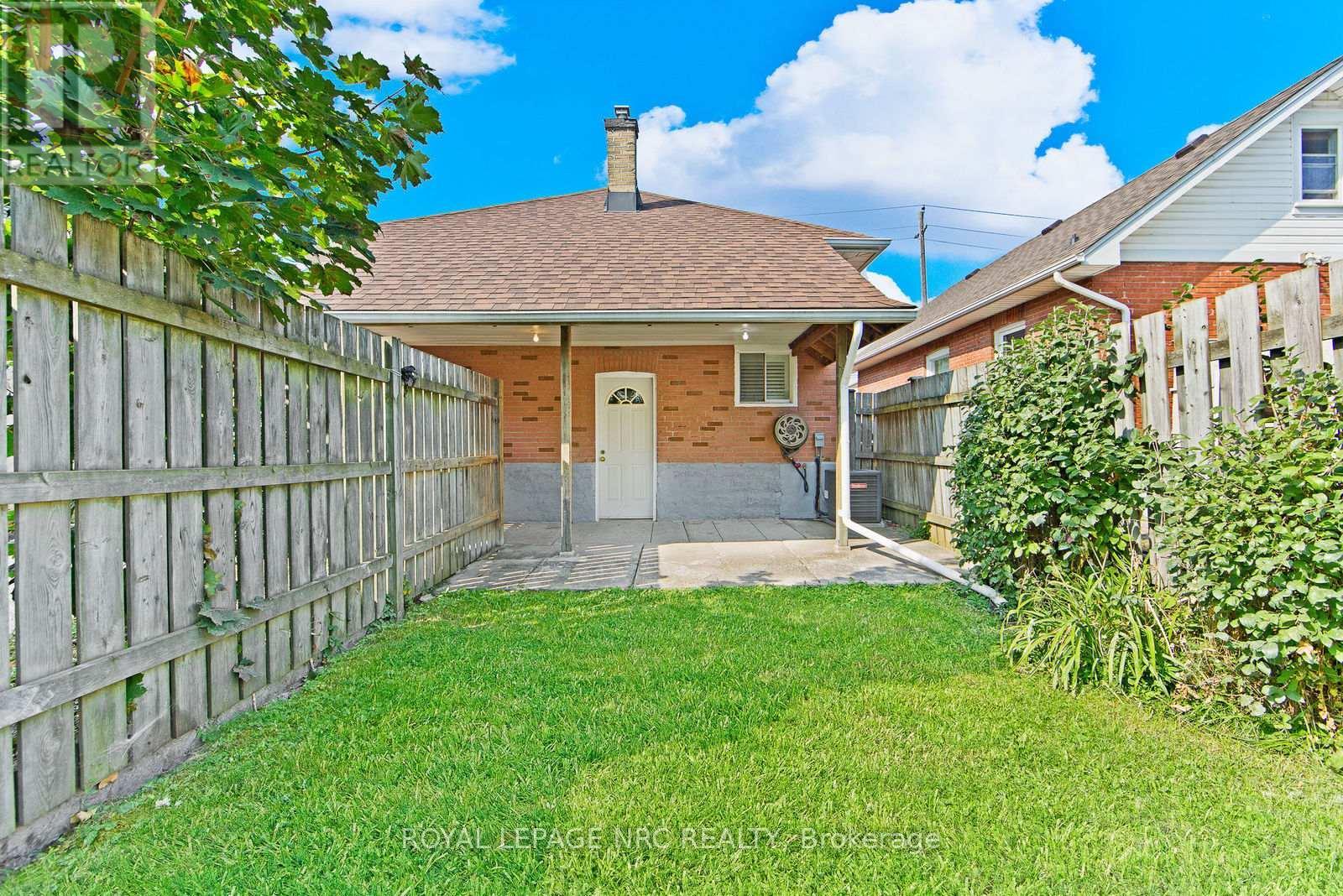 4434 Second Avenue, Niagara Falls (Downtown), ON - Outdoor