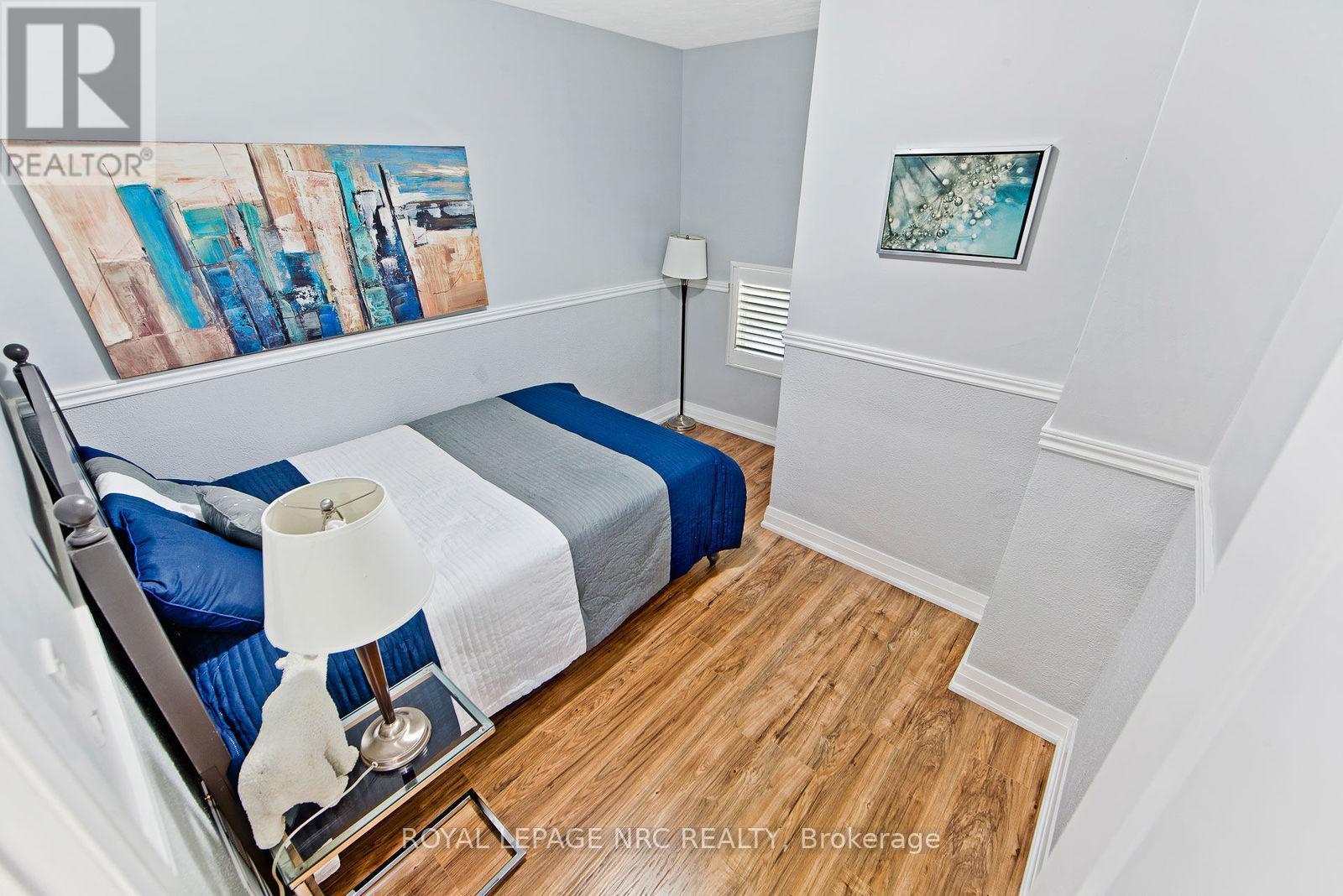 4434 Second Avenue, Niagara Falls (Downtown), ON - Indoor Photo Showing Bedroom
