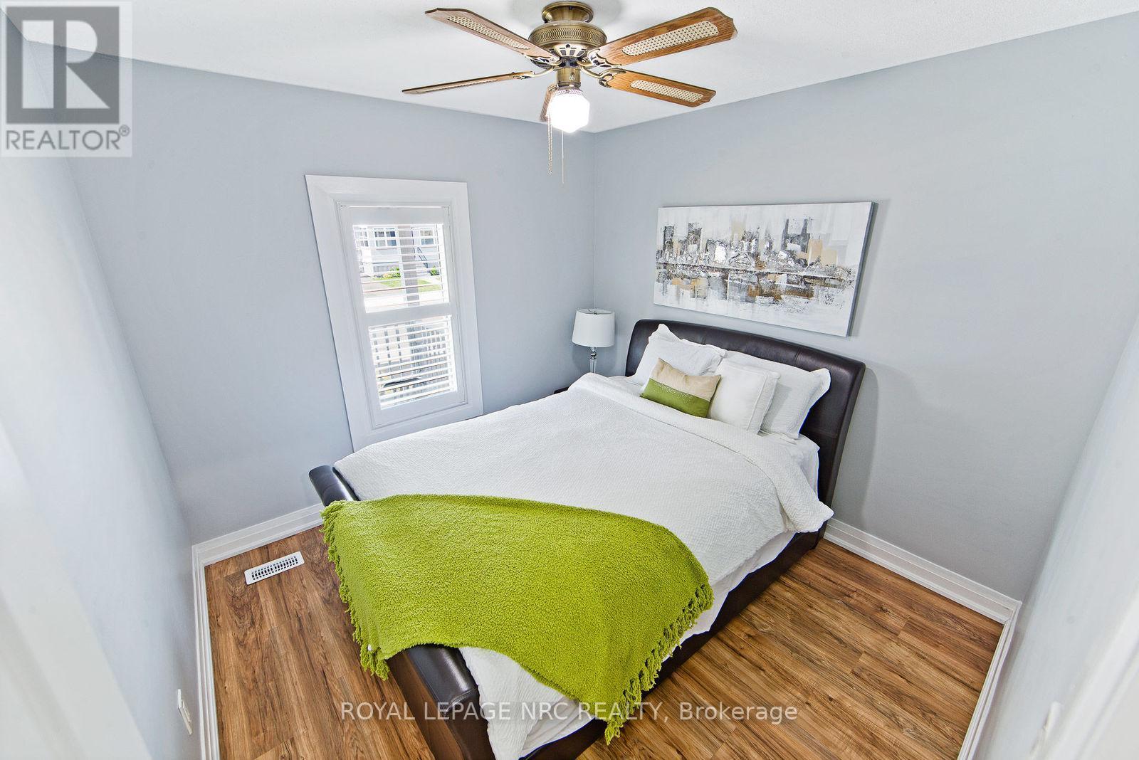 4434 Second Avenue, Niagara Falls (Downtown), ON - Indoor Photo Showing Bedroom