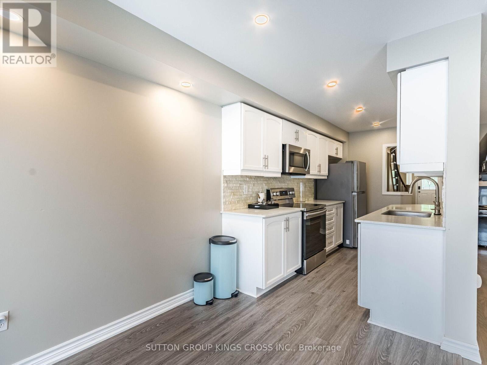 12 - 6399 Spinnaker Circle, Mississauga, ON - Indoor Photo Showing Kitchen