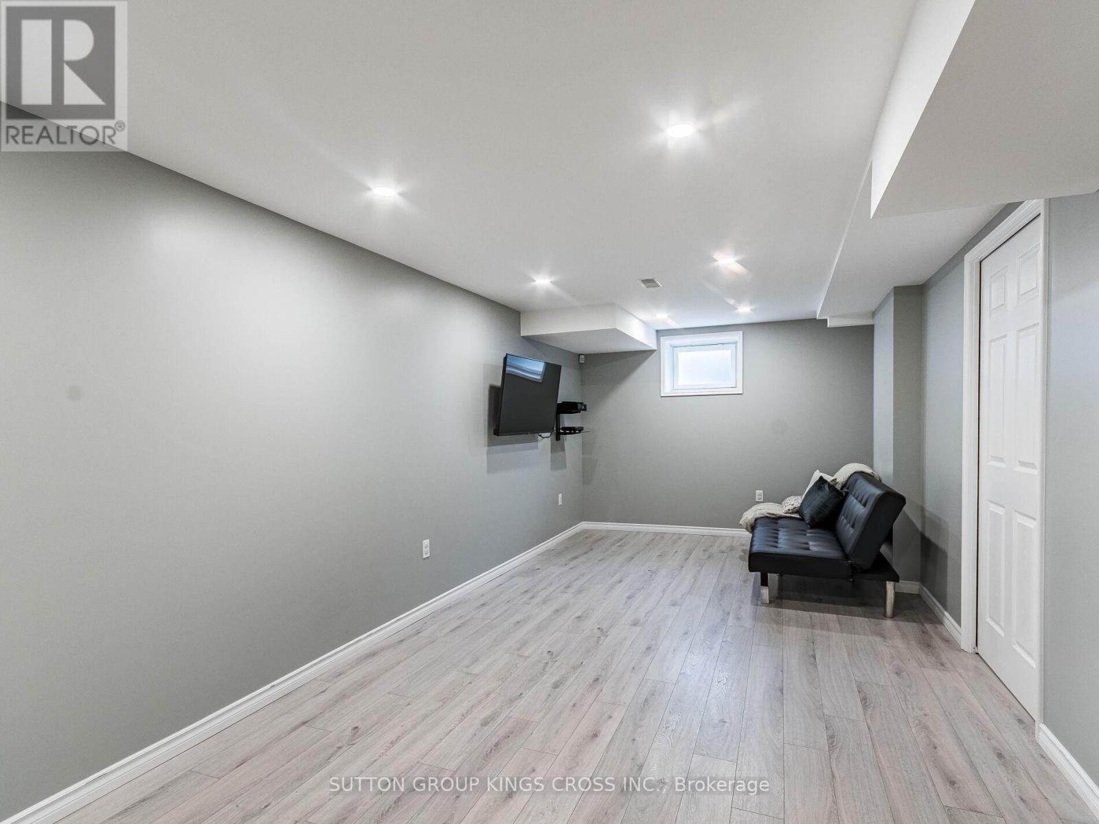 12 - 6399 Spinnaker Circle, Mississauga, ON - Indoor Photo Showing Basement