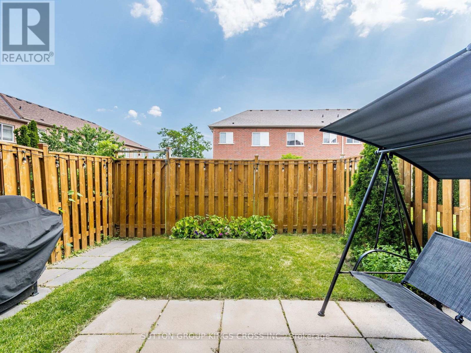 12 - 6399 Spinnaker Circle, Mississauga, ON - Outdoor