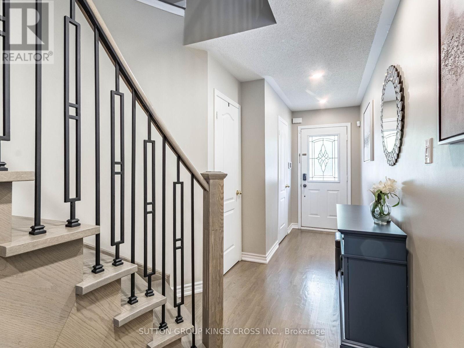 12 - 6399 Spinnaker Circle, Mississauga, ON - Indoor Photo Showing Other Room