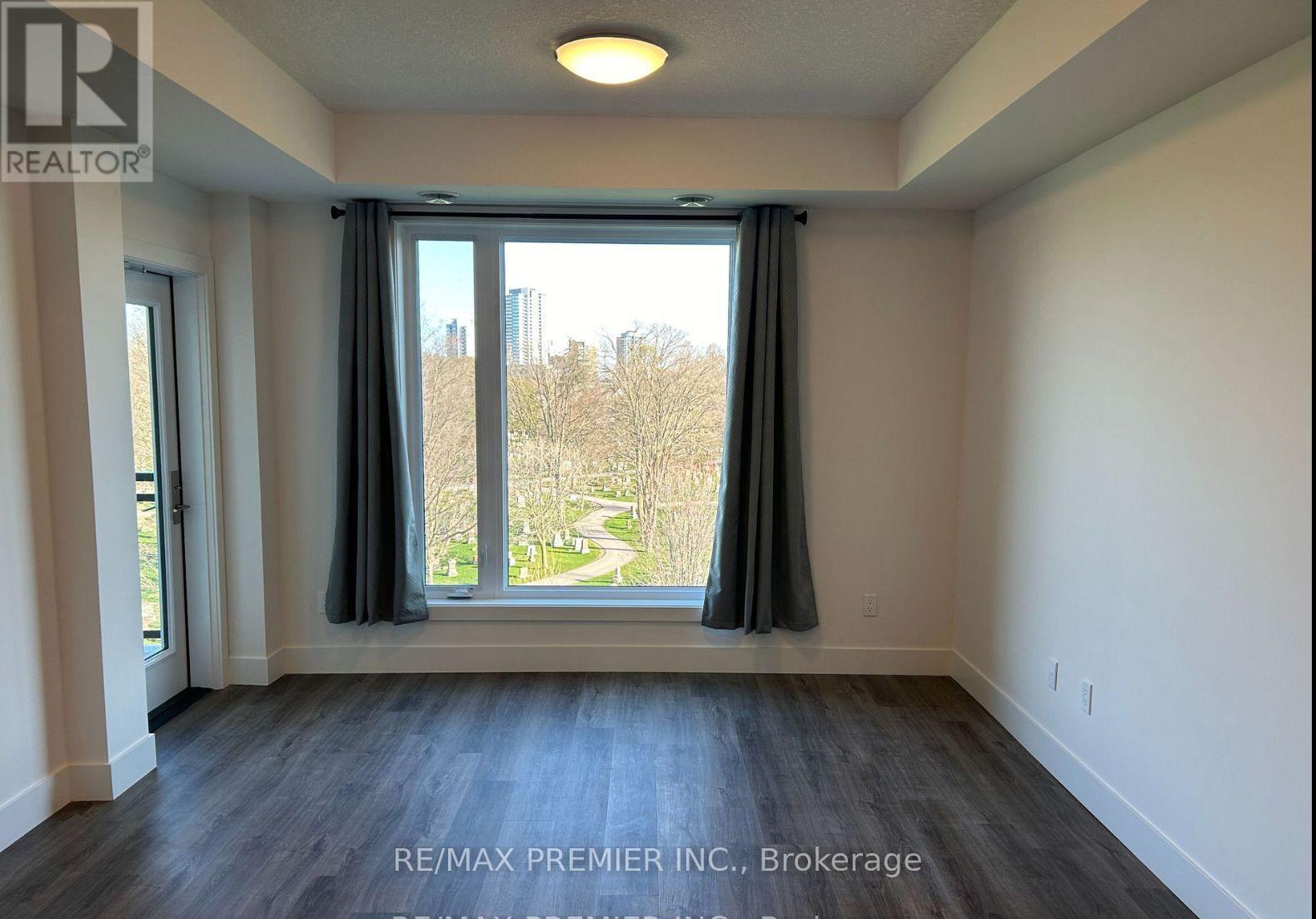 606 - 107 Roger Street, Waterloo, ON - Indoor Photo Showing Other Room