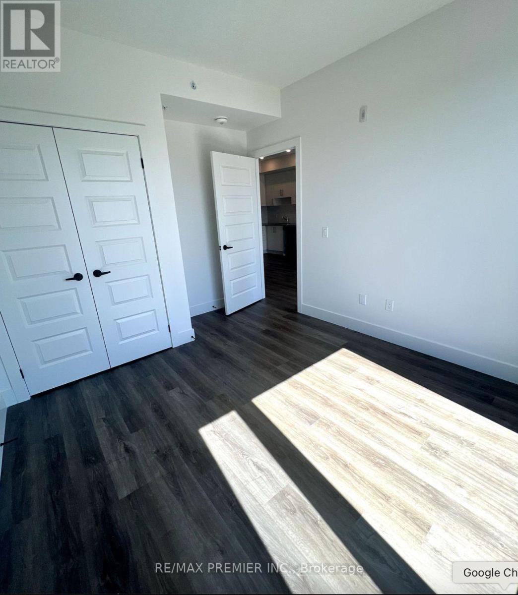 606 - 107 Roger Street, Waterloo, ON - Indoor