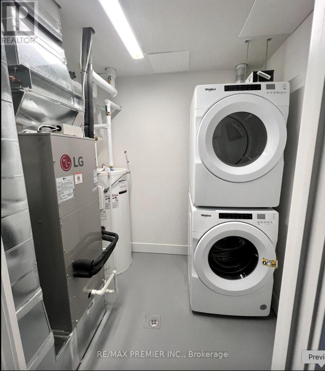 606 - 107 Roger Street, Waterloo, ON - Indoor Photo Showing Laundry Room