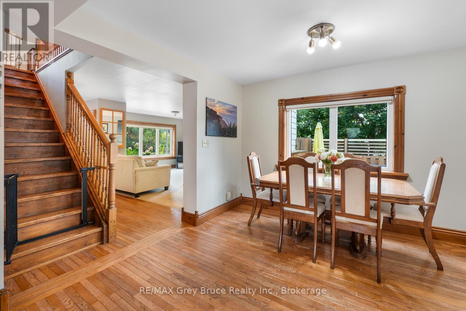 13 King Street, Brockton, ON - Indoor Photo Showing Dining Room