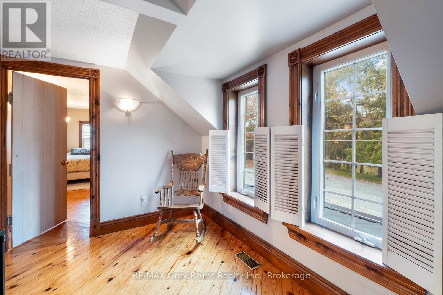 13 King Street, Brockton, ON - Indoor Photo Showing Other Room