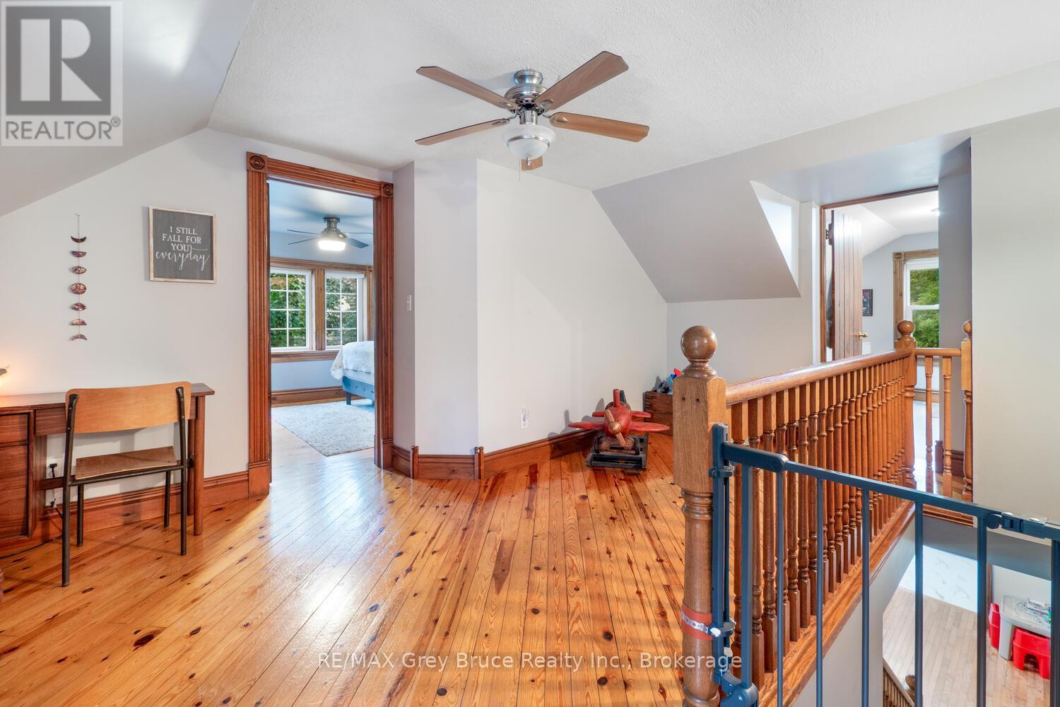 13 King Street, Brockton, ON - Indoor Photo Showing Other Room