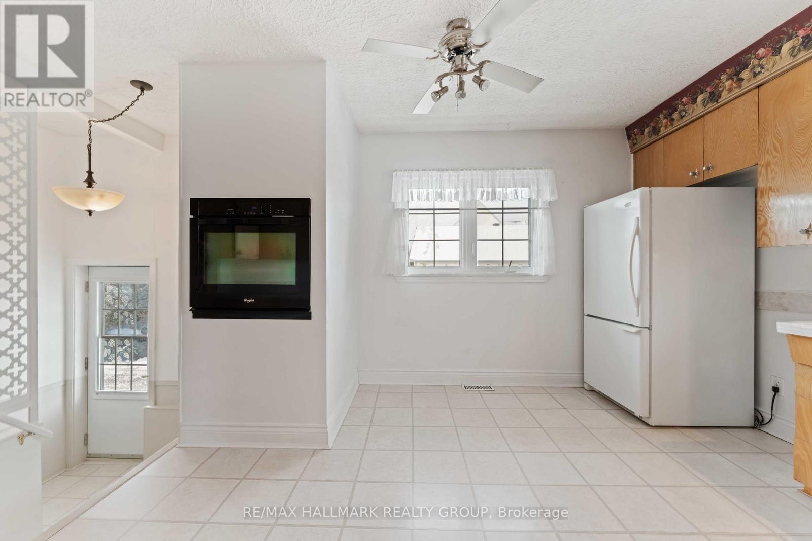 3654 Navan Road, Ottawa, ON - Indoor Photo Showing Kitchen