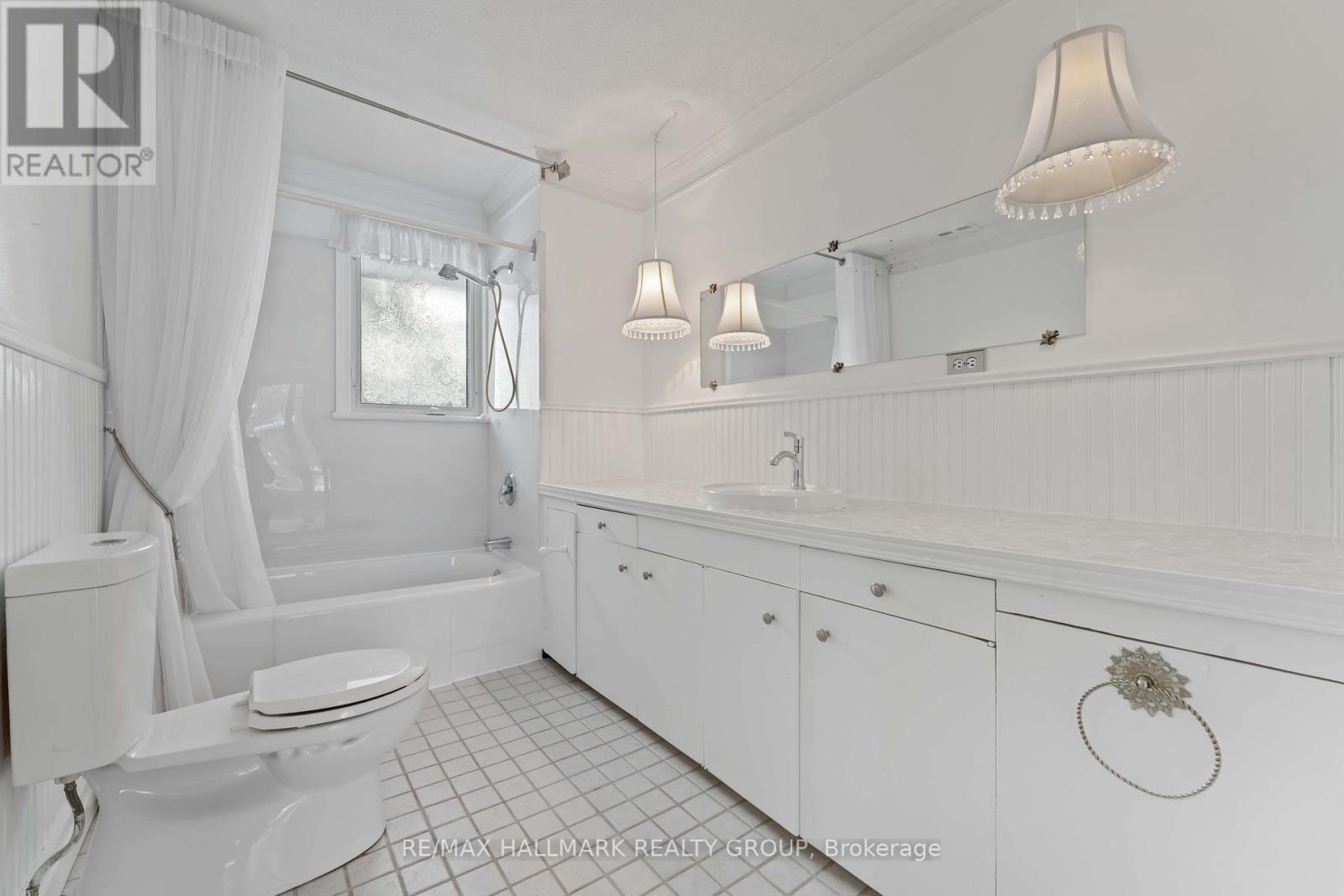 3654 Navan Road, Ottawa, ON - Indoor Photo Showing Bathroom