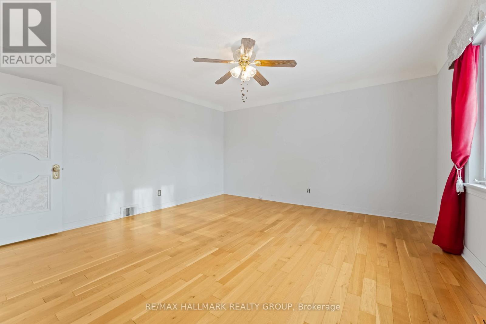 3654 Navan Road, Ottawa, ON - Indoor Photo Showing Other Room