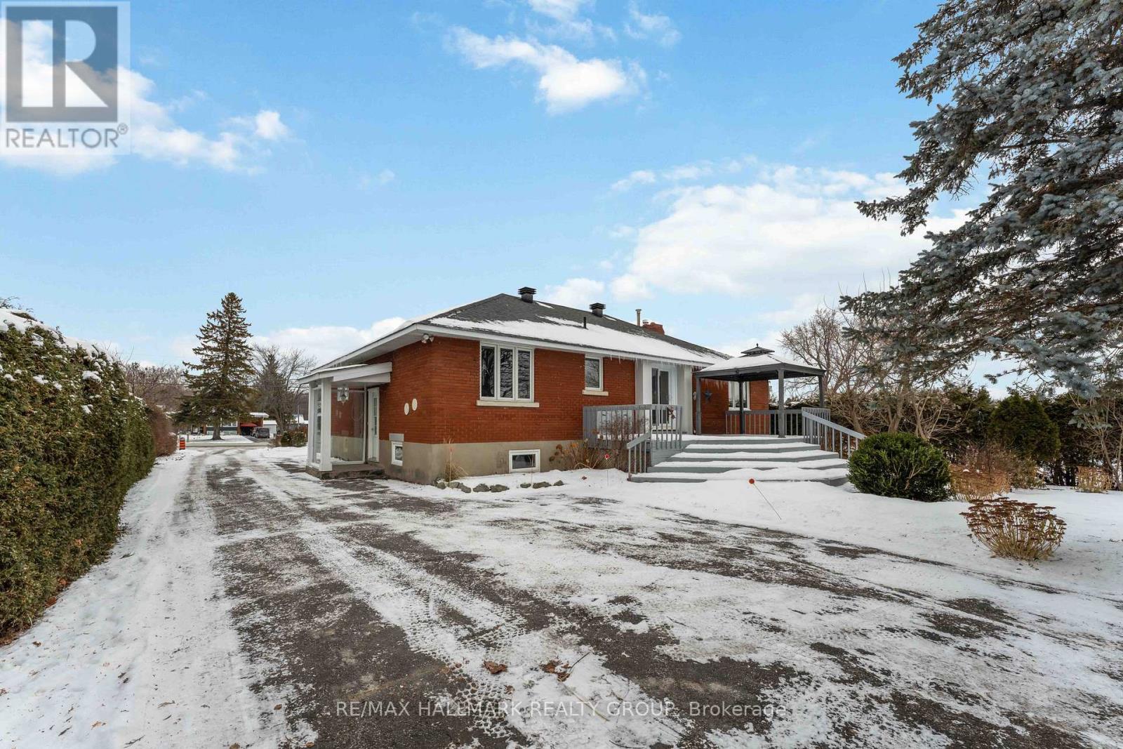 3654 Navan Road, Ottawa, ON - Outdoor