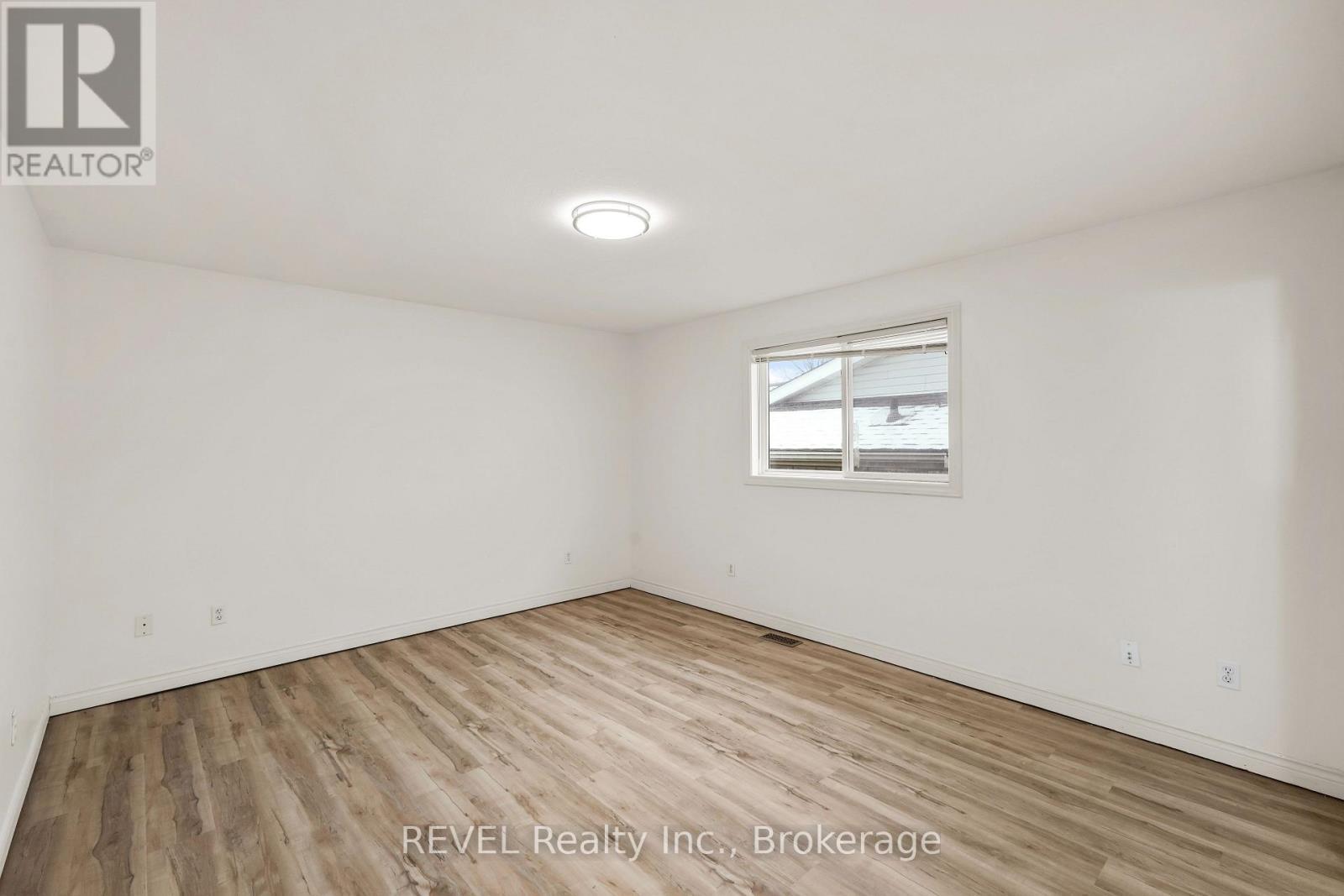 8172 Harvest Crescent, Niagara Falls (Ascot), ON - Indoor Photo Showing Other Room