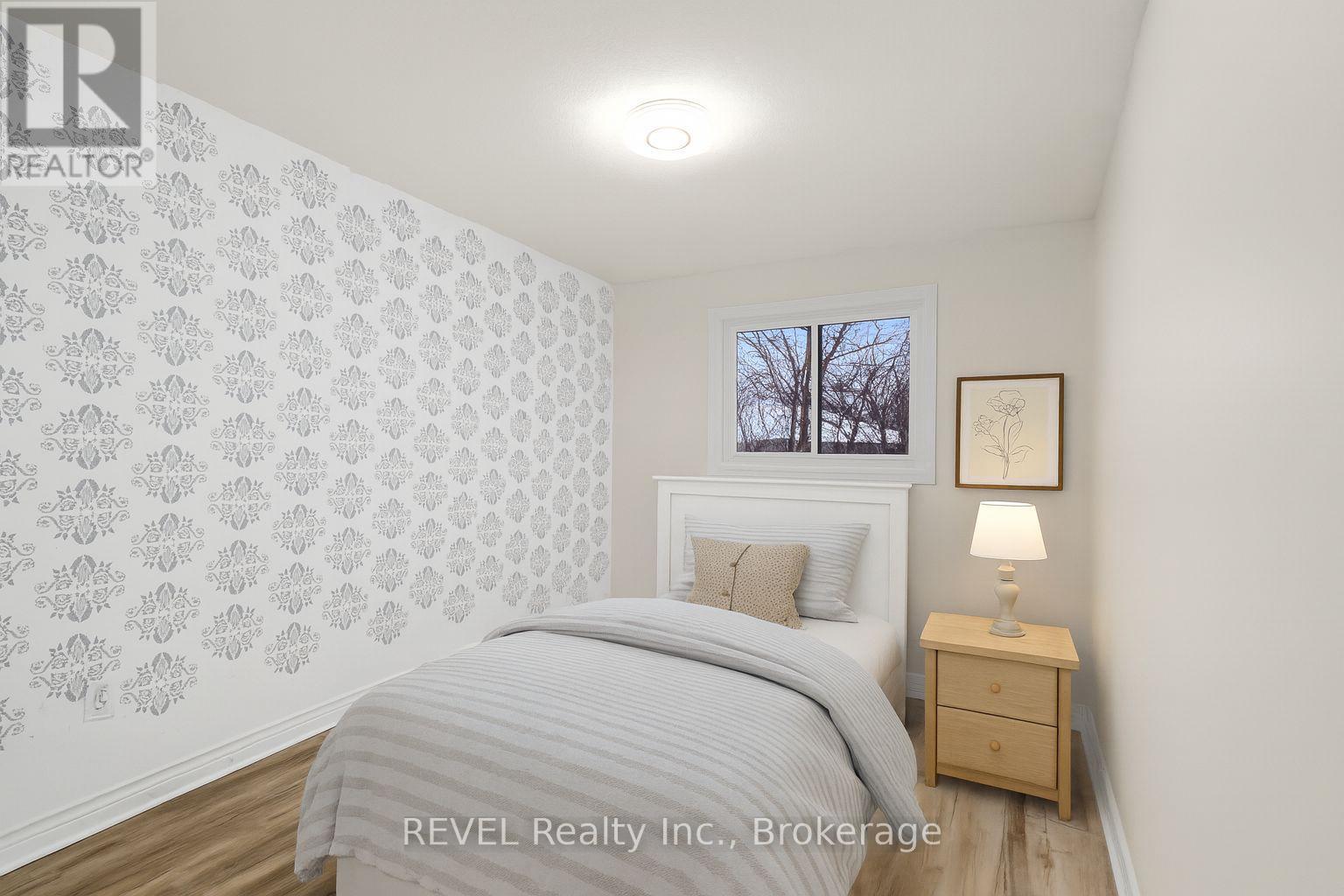 8172 Harvest Crescent, Niagara Falls (Ascot), ON - Indoor Photo Showing Bedroom