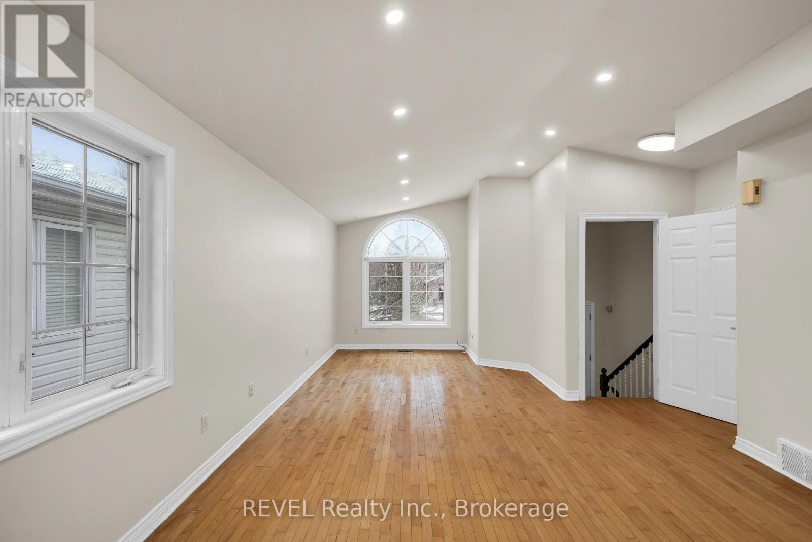 8172 Harvest Crescent, Niagara Falls (Ascot), ON - Indoor Photo Showing Other Room