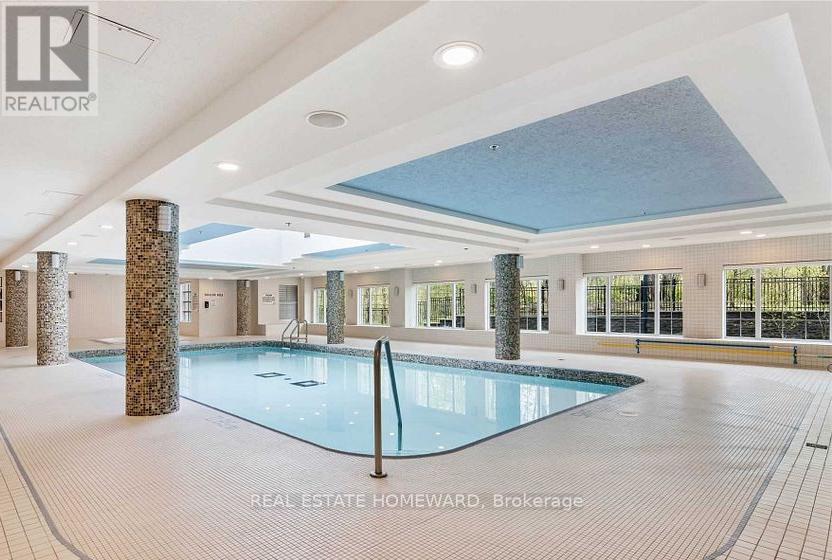 Indoor pool - 206 - 10 Bloorview Place, Toronto, ON - Indoor Photo Showing Other Room With In Ground Pool