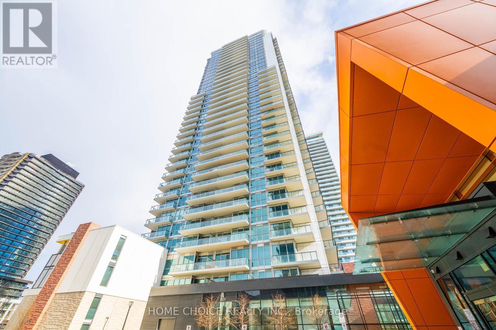 606 - 95 Mcmahon Drive, Toronto, ON - Outdoor With Facade