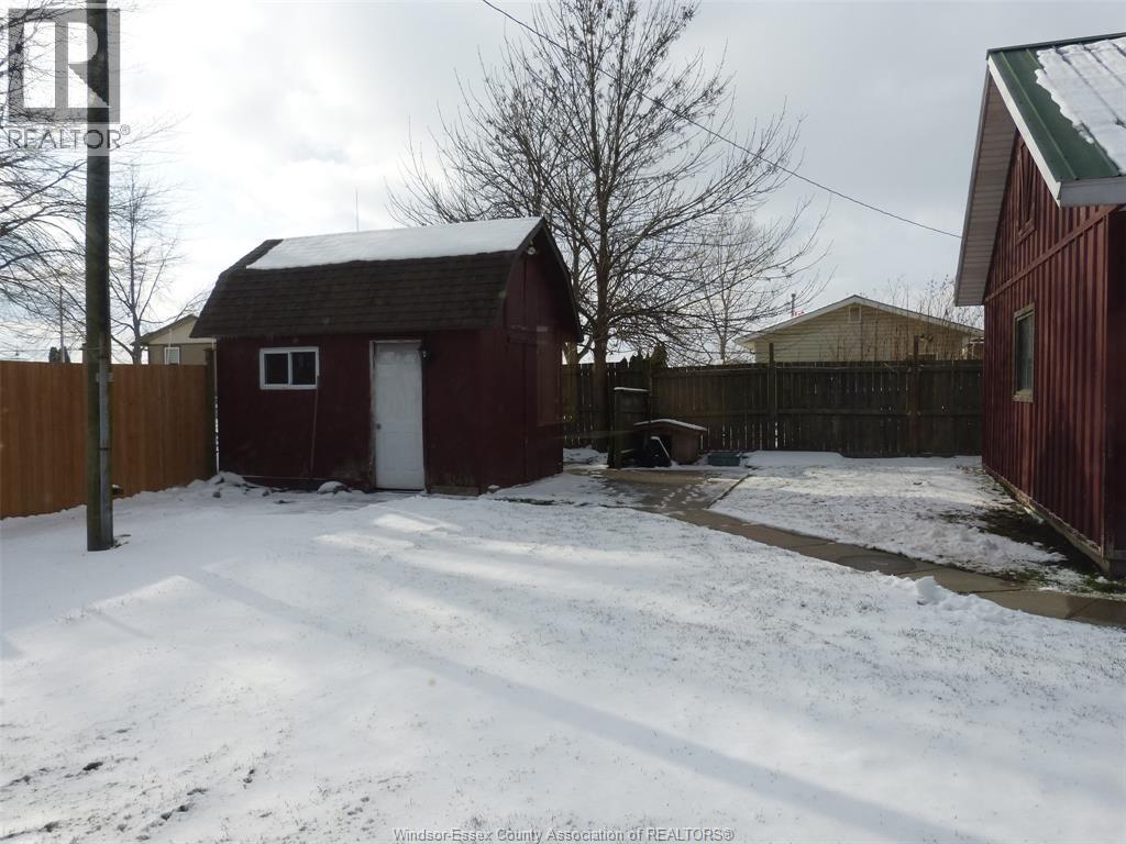 2410 Fox Run, Leamington, ON - Outdoor