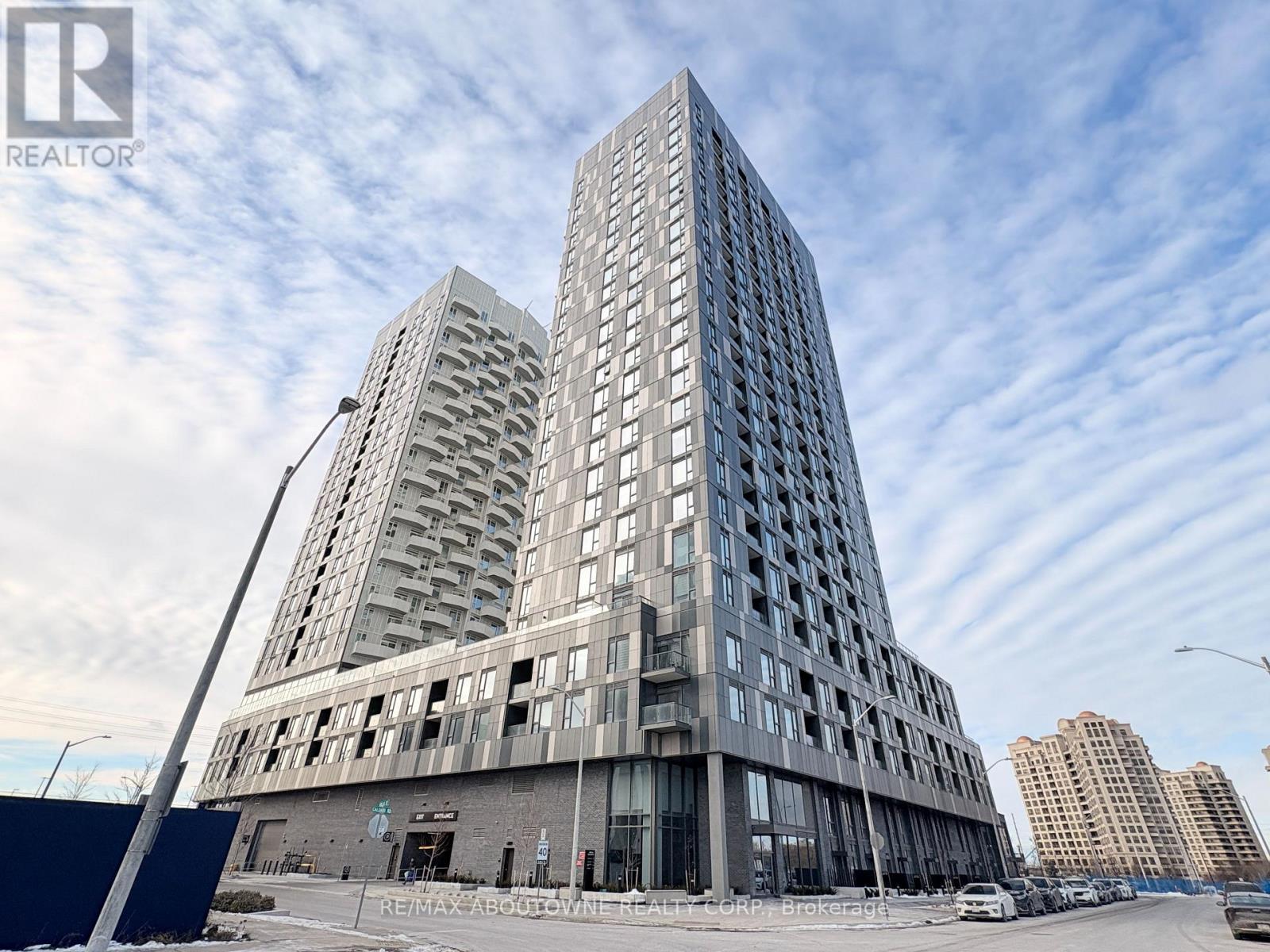 706 - 474 Caldari Road, Vaughan, ON - Outdoor With Facade