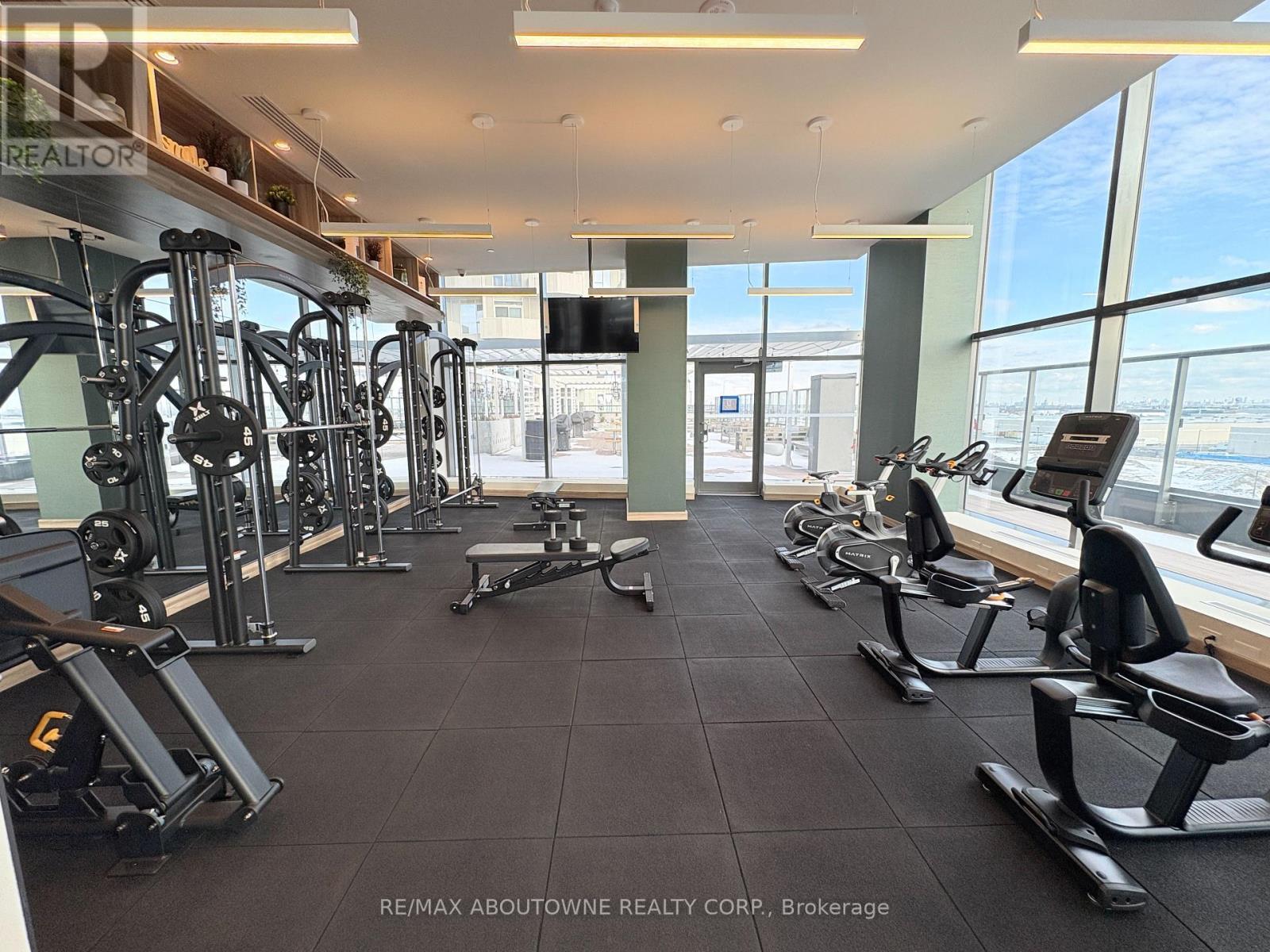 Gym - 706 - 474 Caldari Road, Vaughan, ON - Indoor Photo Showing Gym Room