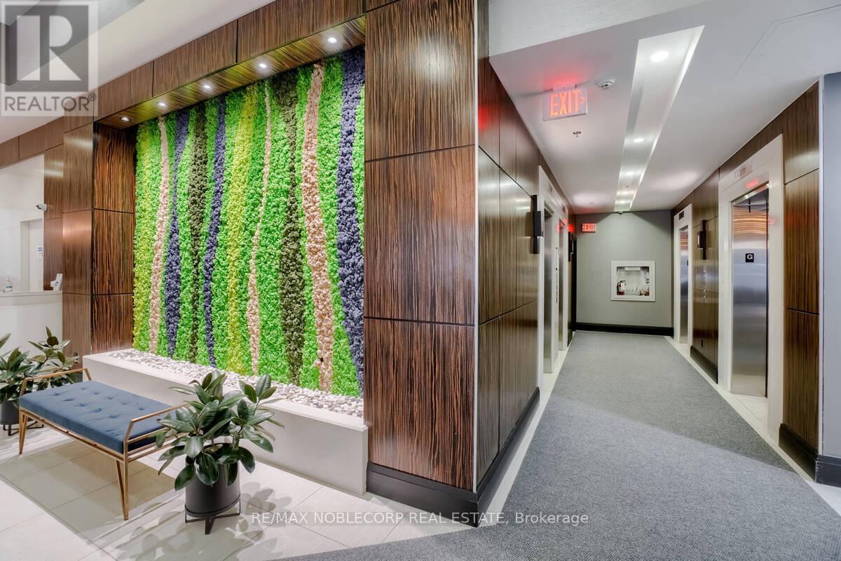 807 - 19 Grand Trunk Crescent, Toronto, ON - Indoor Photo Showing Other Room