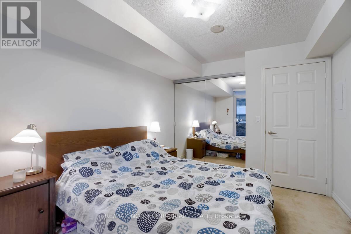 807 - 19 Grand Trunk Crescent, Toronto, ON - Indoor Photo Showing Bedroom