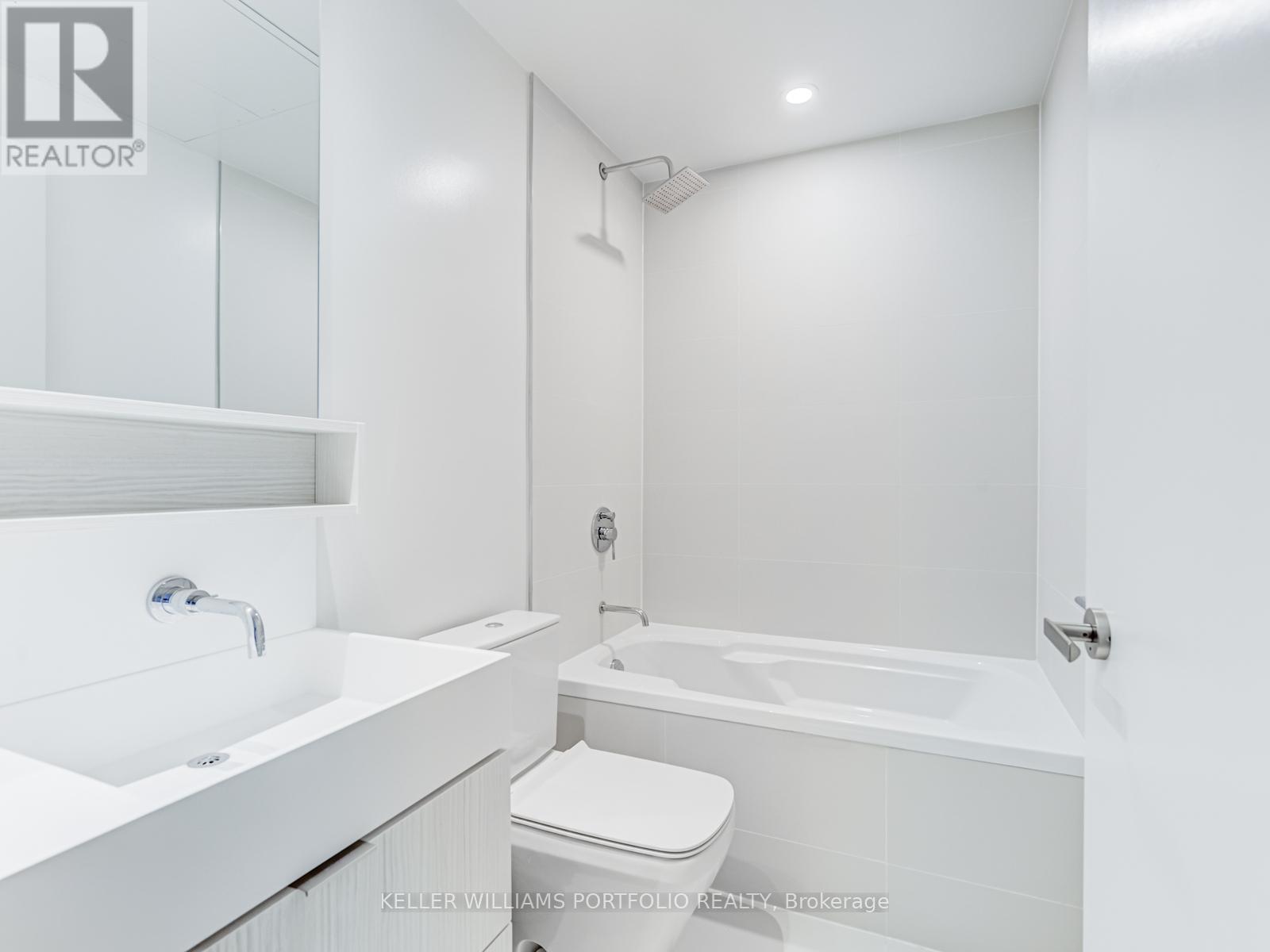 1013 - 5 Soudan Avenue, Toronto, ON - Indoor Photo Showing Bathroom