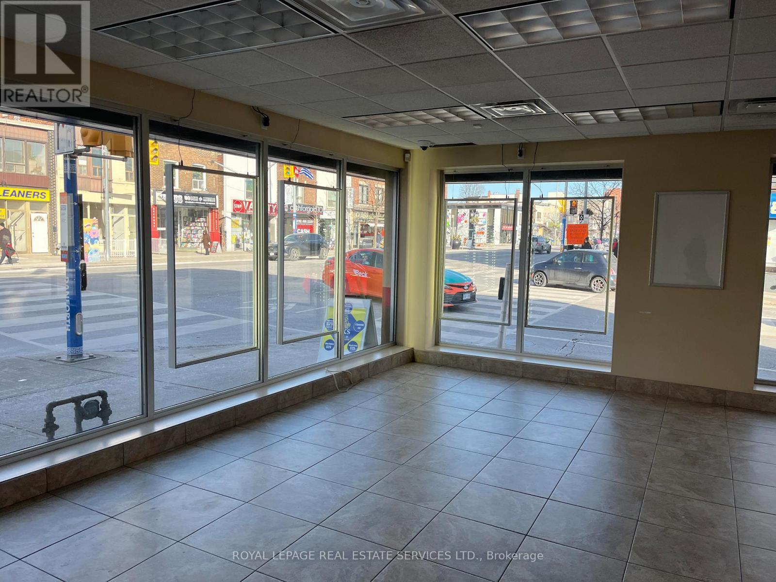 Ground - 851 Danforth Avenue, Toronto, ON