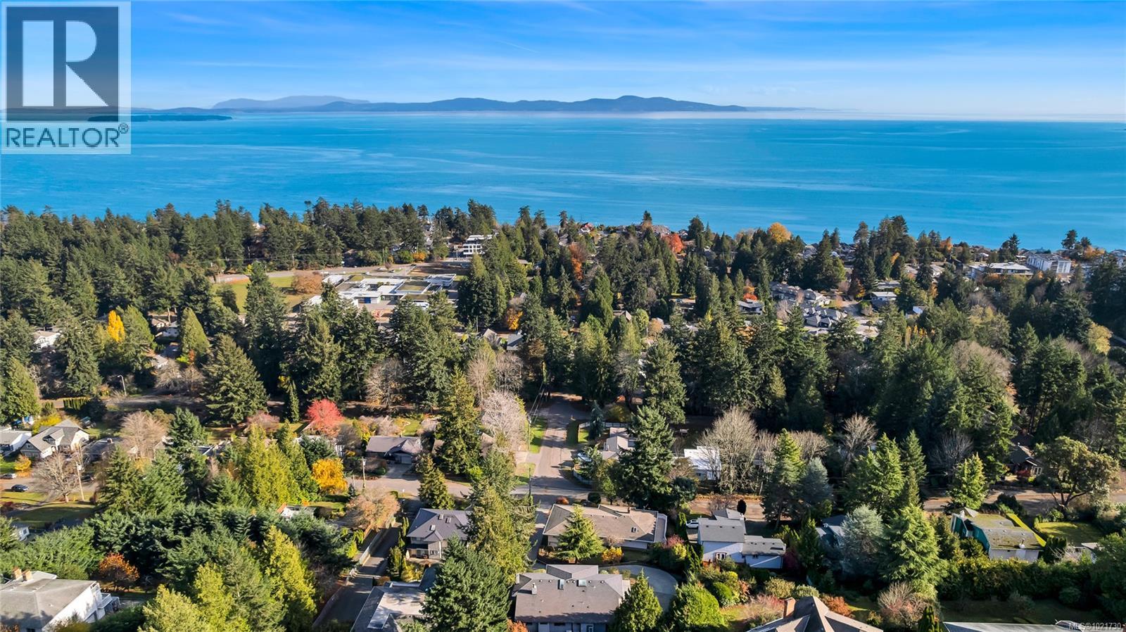 5198 Beckton Rd, Saanich, BC - Outdoor With Body Of Water With View