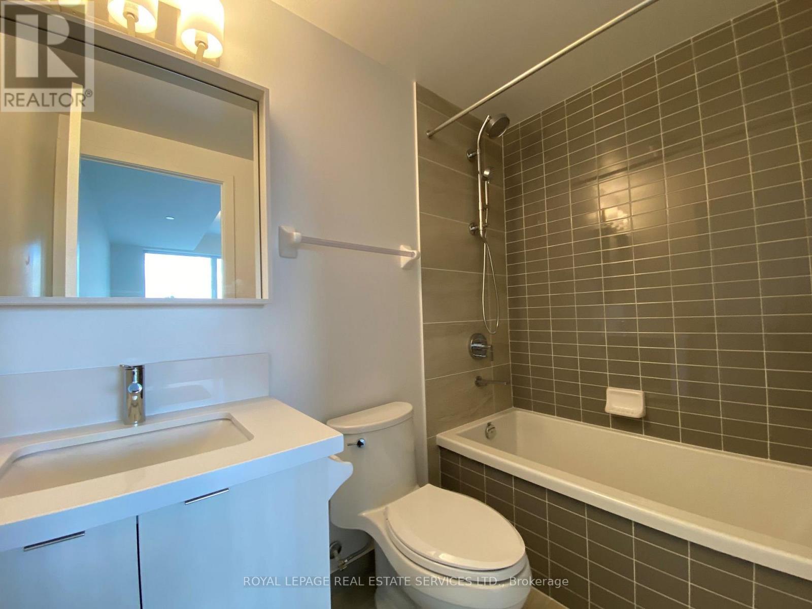 203 - 4699 Glen Erin Drive, Mississauga, ON - Indoor Photo Showing Bathroom
