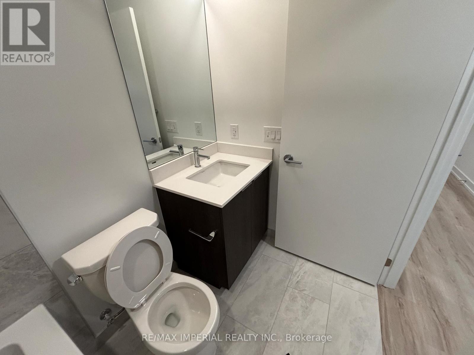 3306 - 395 Square One Drive, Mississauga, ON - Indoor Photo Showing Bathroom