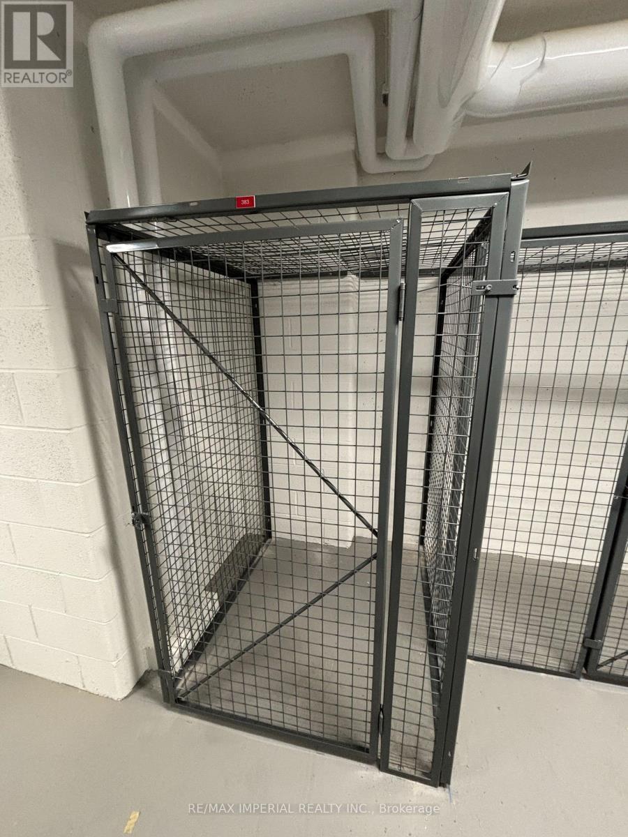 locker 383 - 3306 - 395 Square One Drive, Mississauga, ON - Indoor With Storage