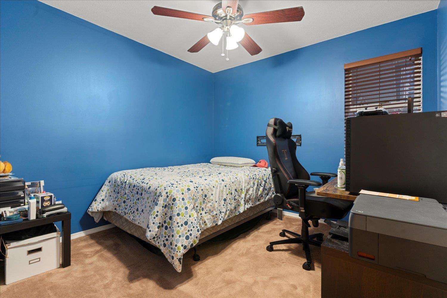 34615 Baldwin Road, Abbotsford, BC - Indoor Photo Showing Bedroom