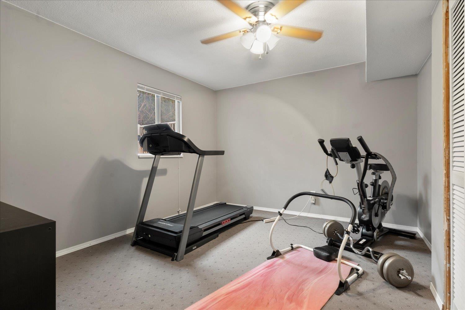 34615 Baldwin Road, Abbotsford, BC - Indoor Photo Showing Gym Room
