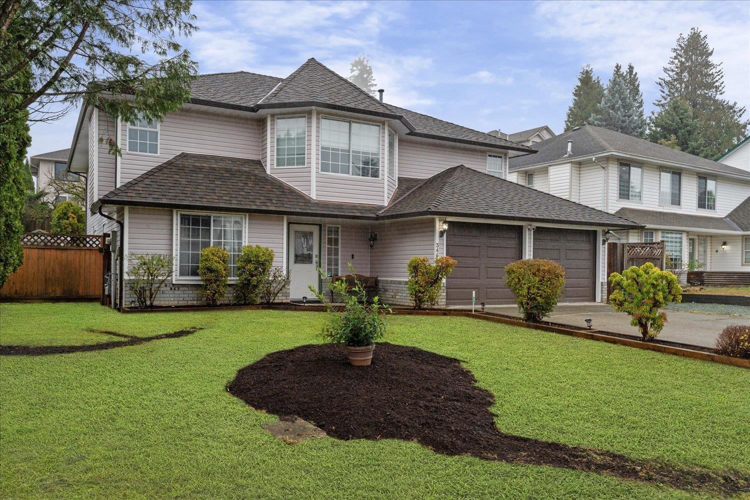 34615 Baldwin Road, Abbotsford, BC - Outdoor With Facade