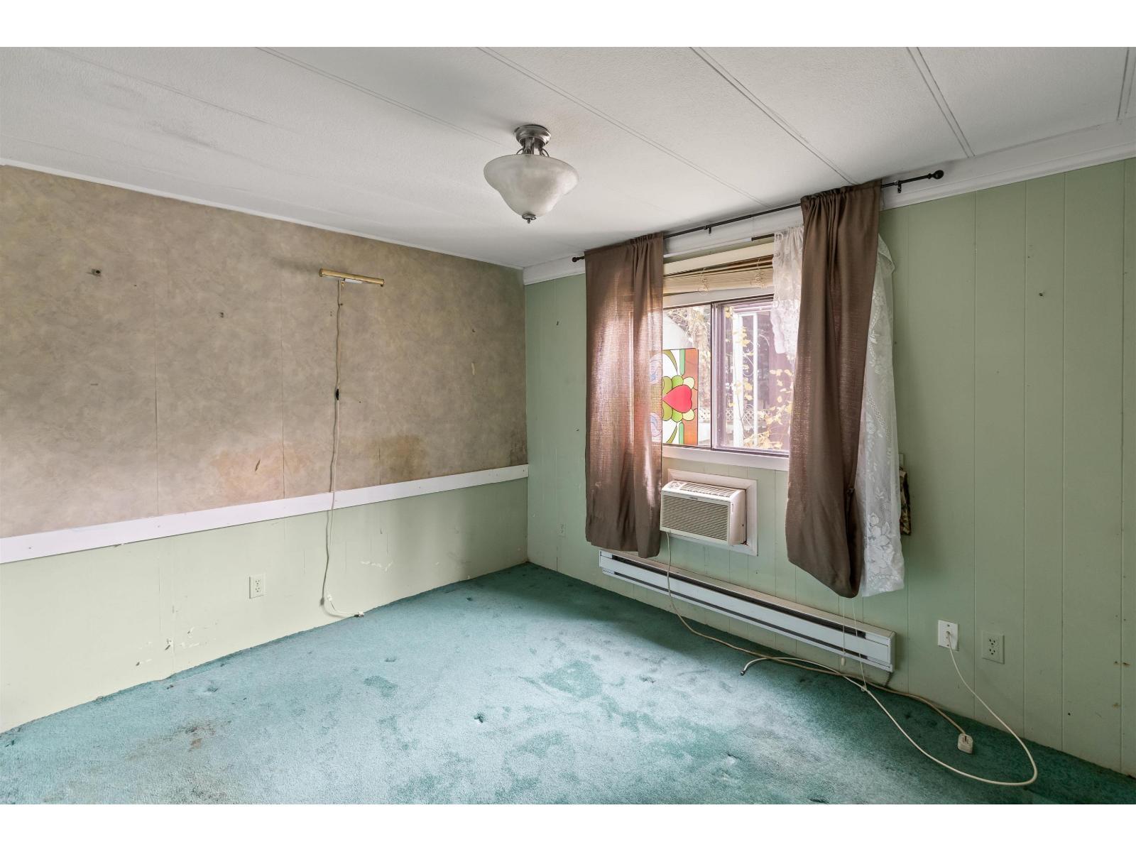 6 6571 King George Boulevard, Surrey, BC - Indoor Photo Showing Other Room