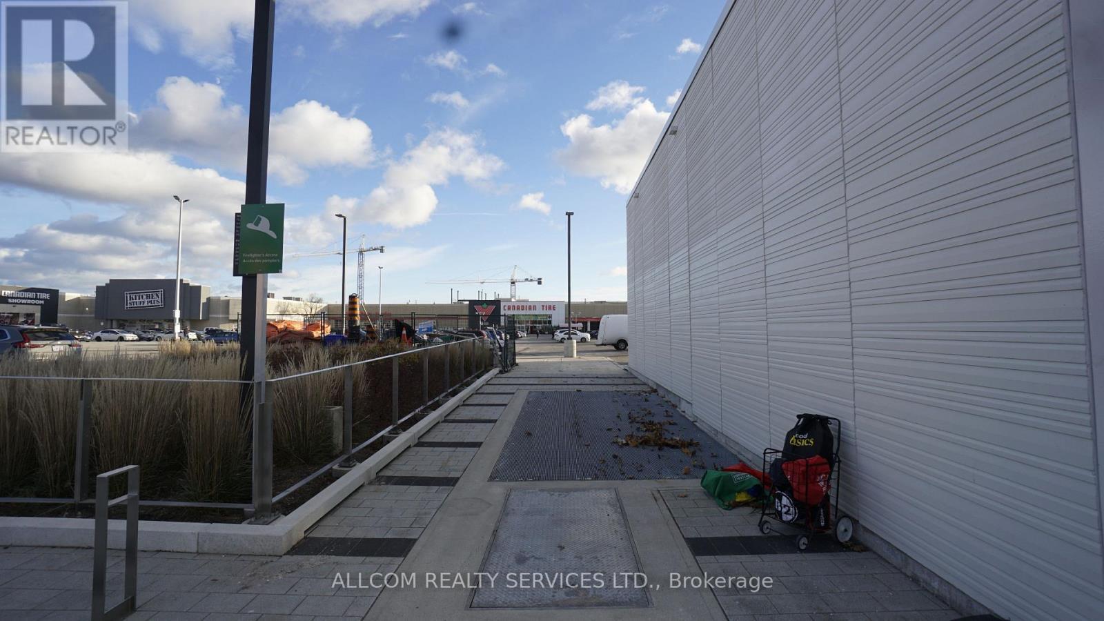 876 Eglinton Avenue E, Toronto, ON